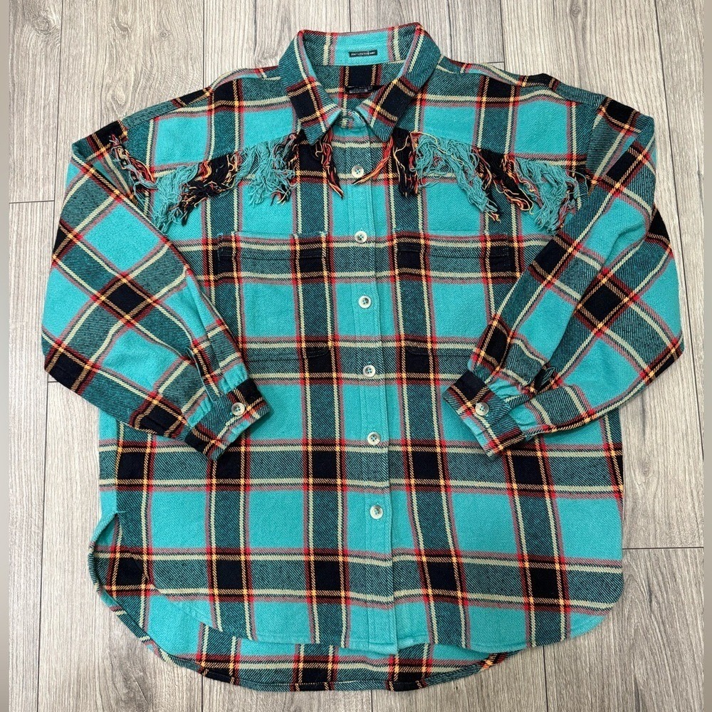 NEW MOTHER fringe benefits button down shirt in moonshine mornings Sz M
